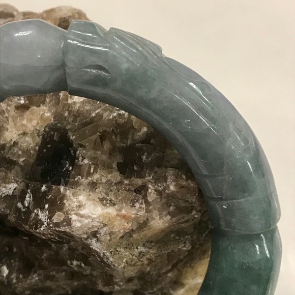 Vintage Antique Jade Dragons Chasing Pearl Bangle - Picture 5 of 8